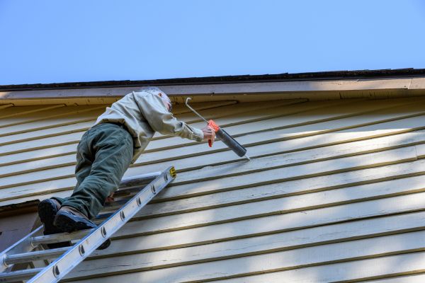 Vinyl Siding Caulk Repair in Gulfport